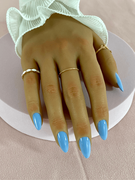 Faux ongles réutilisables, bleu clair, forme amande et finition brillante
