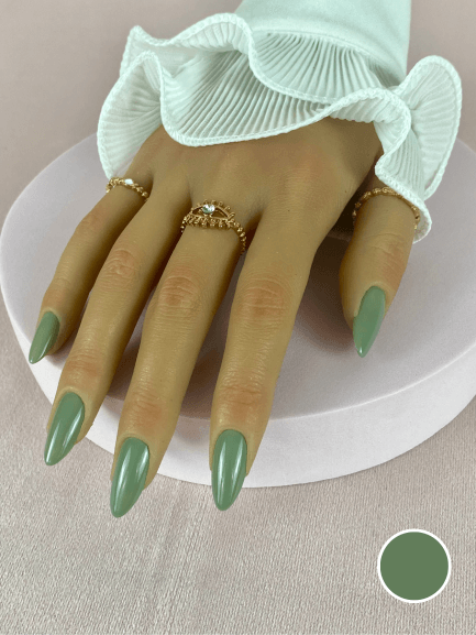 Ensemble de faux ongles réutilisables adhésifs avec une couleur vert kaki, en forme de amande, pour un style moderne et tendance.